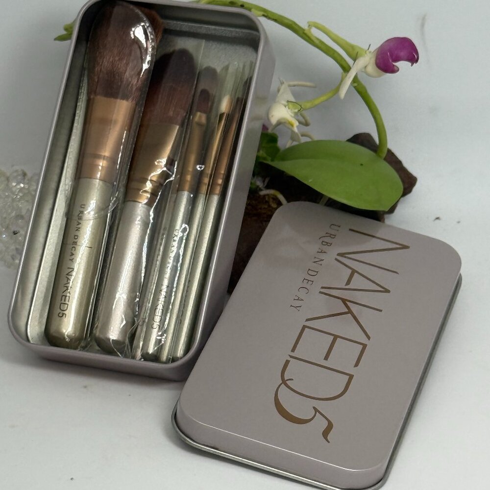 Urban Decay Naked 5 Makeup Brush 7 Pc Set - Foundation~Blush~Eyeshadow~Eyeliner